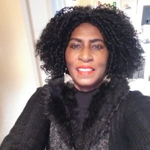 Meet your Posher, Sharon